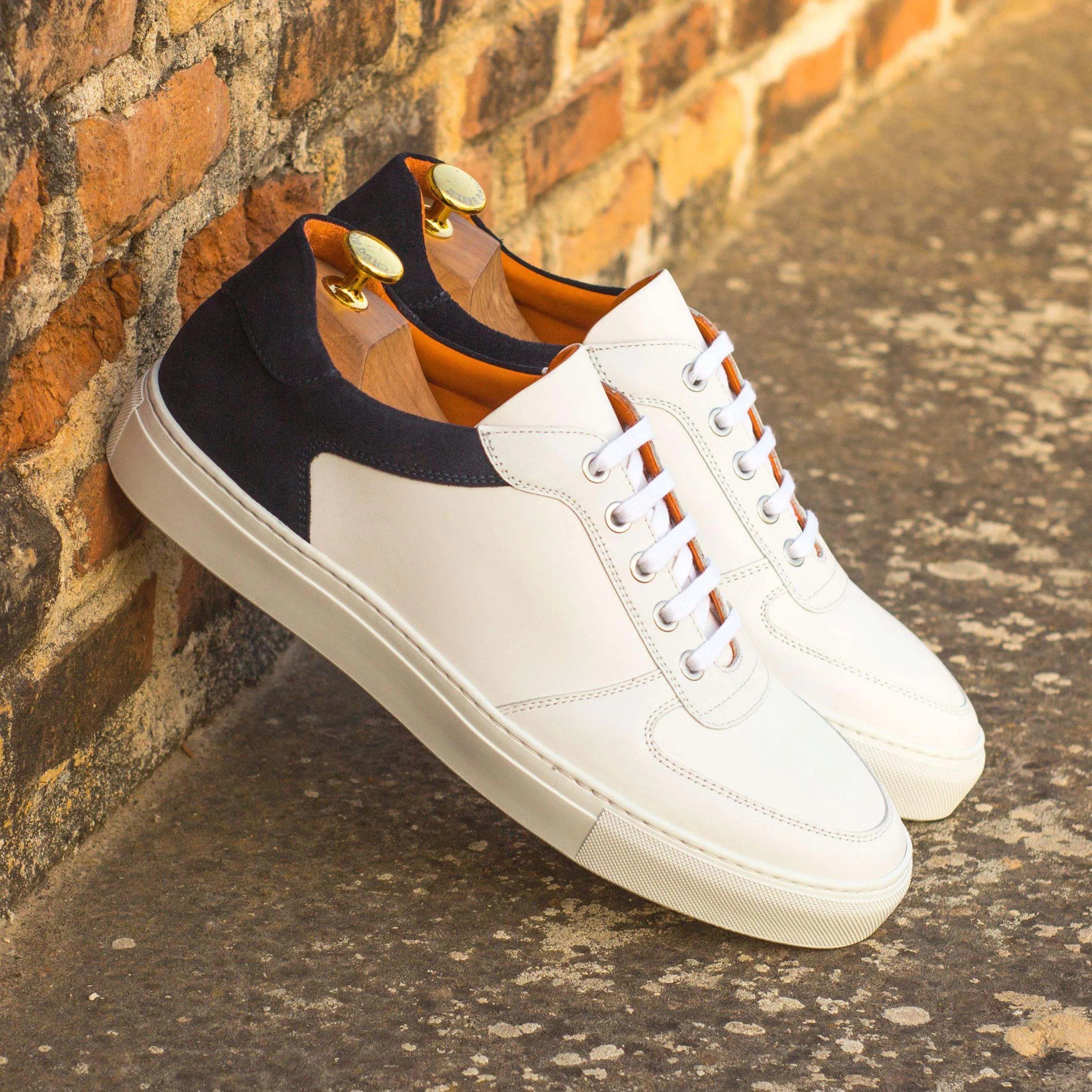 Alin Low Top Sneaker II two-tone leather sneakers with hand-painted patina