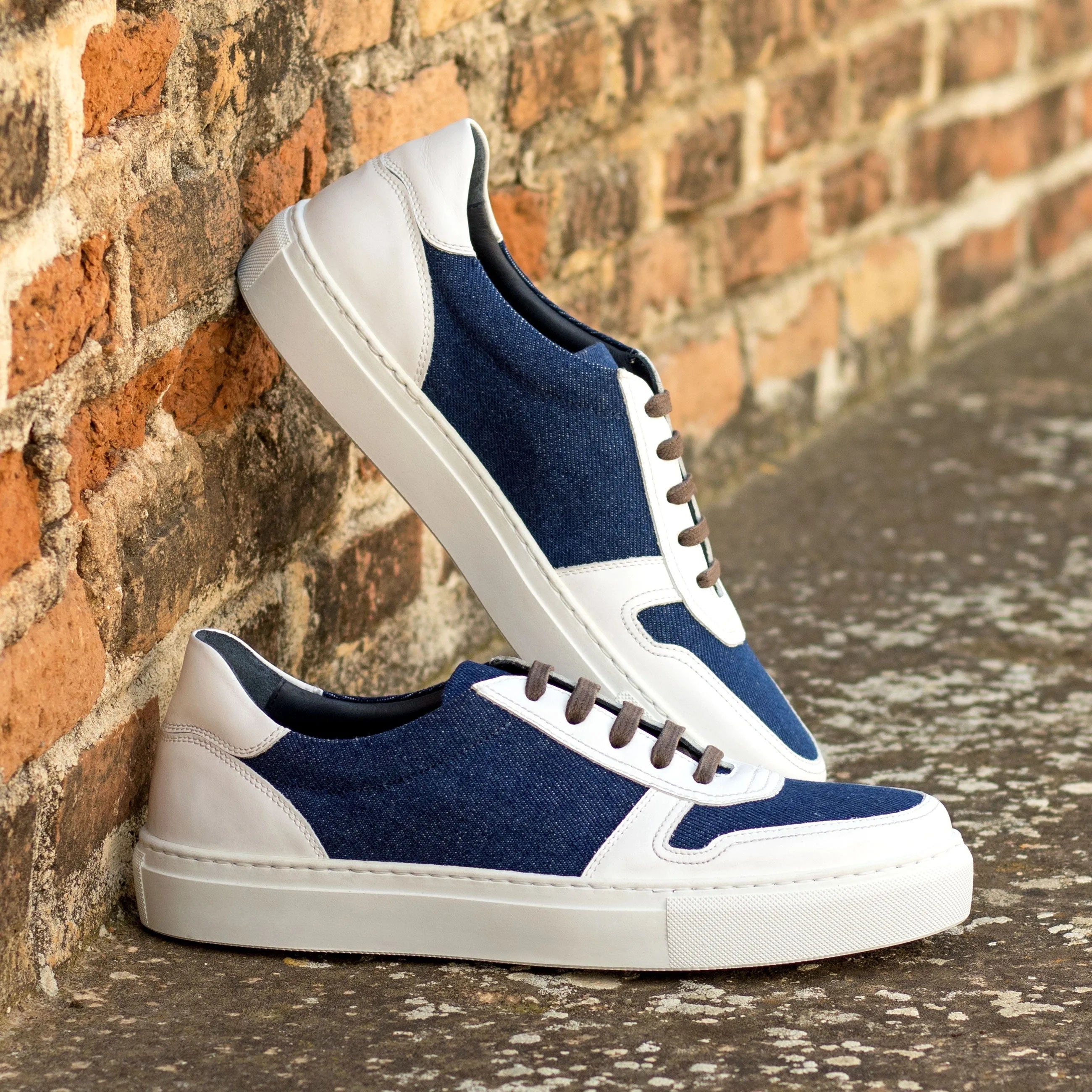 Viceroy unisex trainer sneaker in blue and white