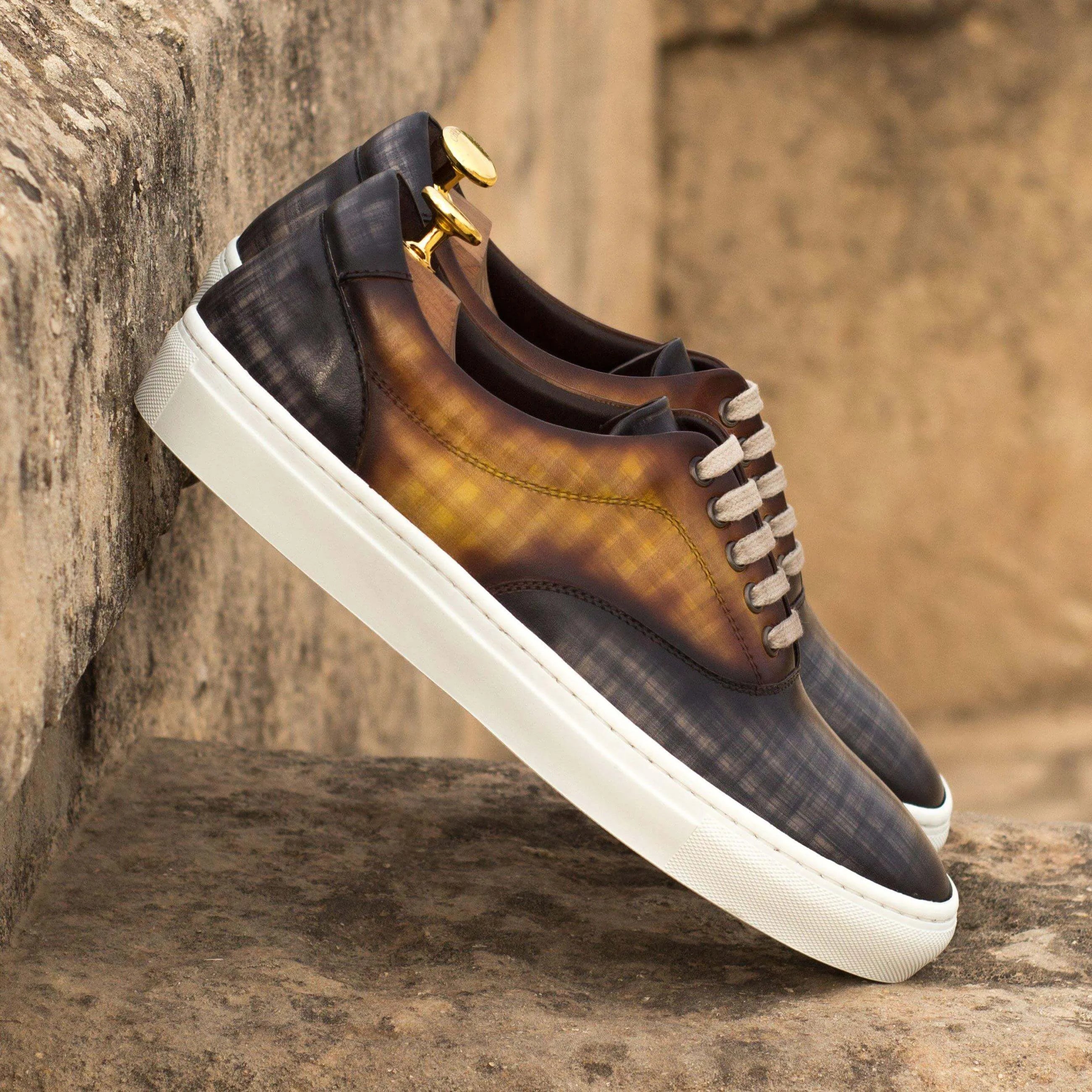 Alex Top Sider Patina Sneaker II with leather upper and white soles