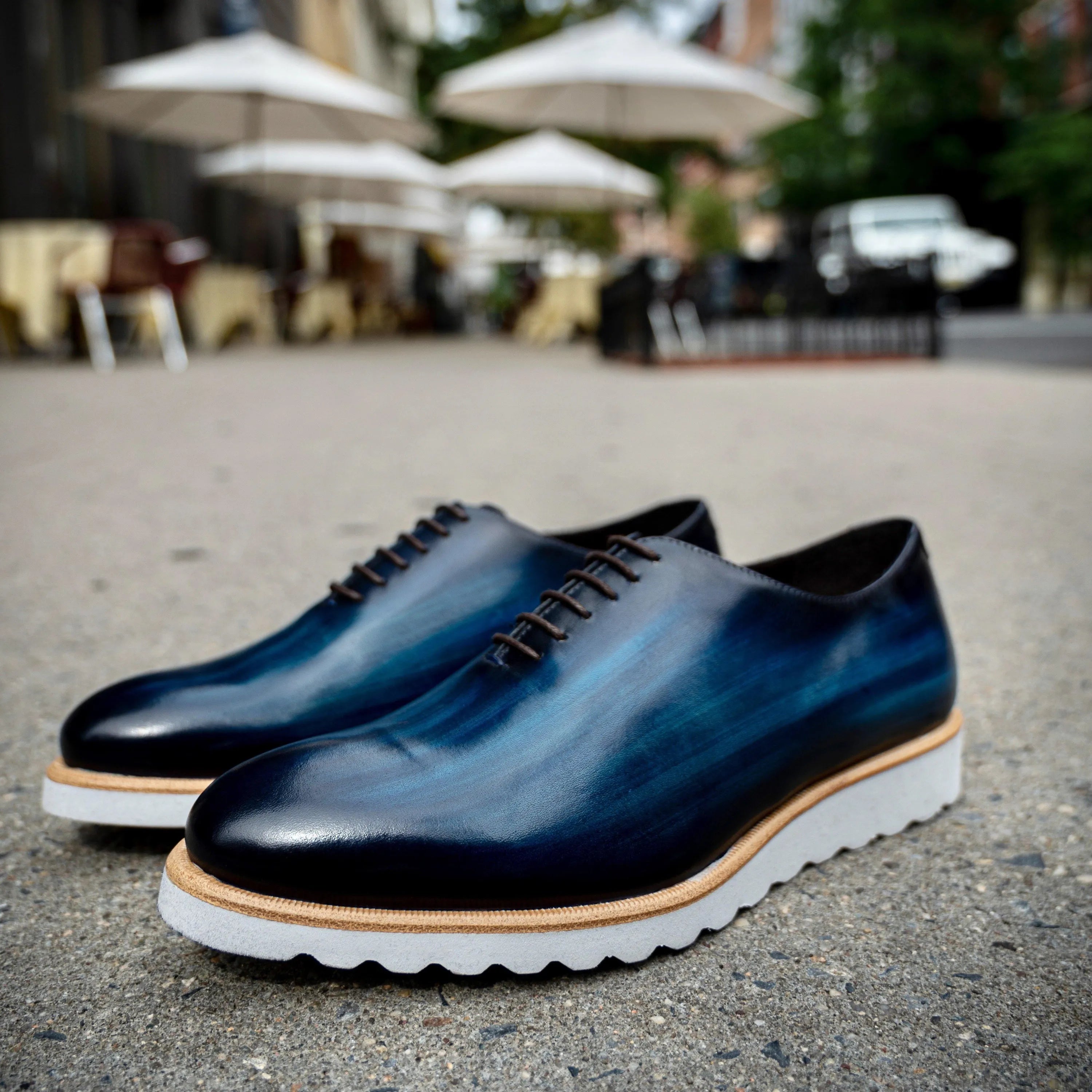 Danny Patina Wholecut II blue leather dress shoes with rounded toe