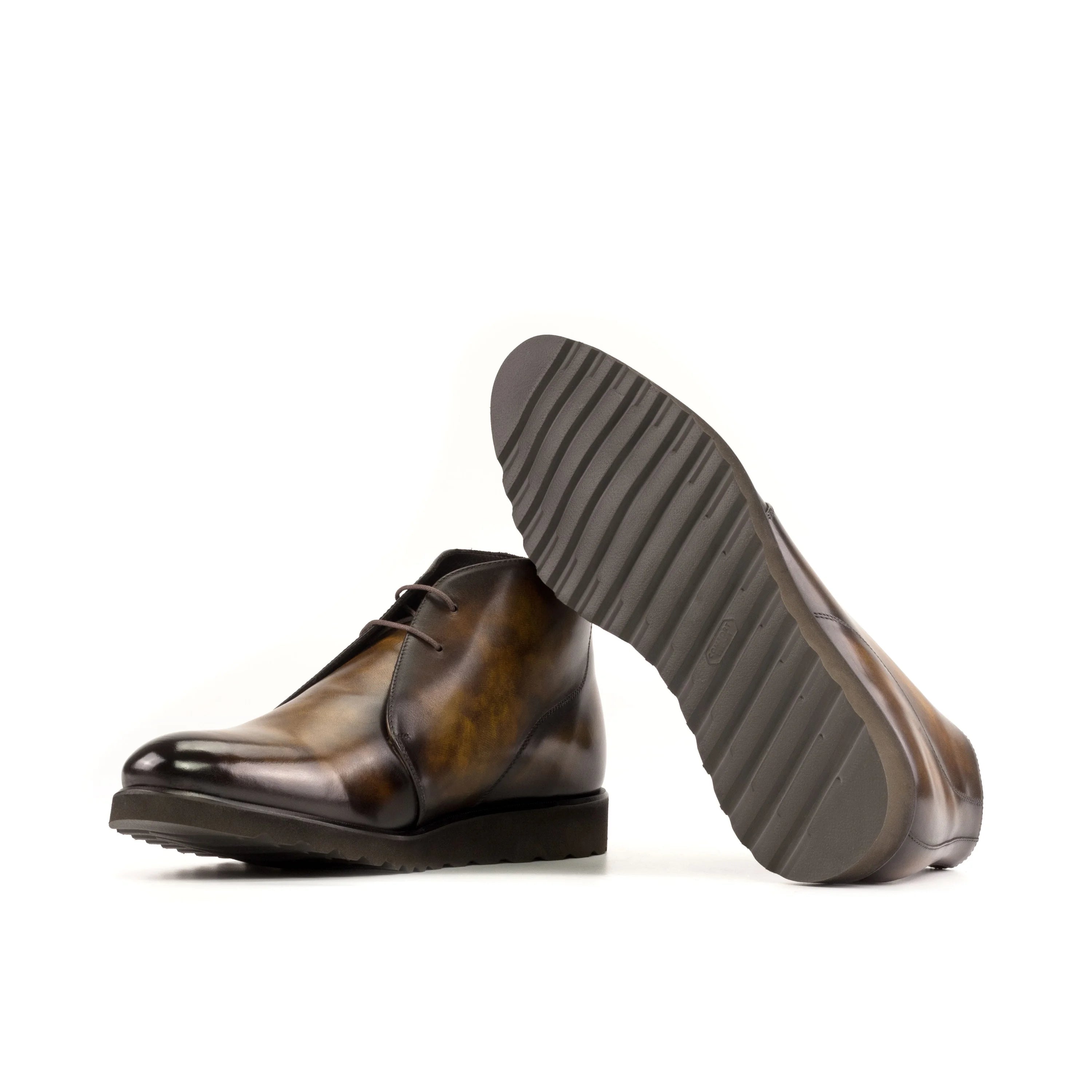 Lopez patina chukka boots in brown leather with textured sole and polished finish
