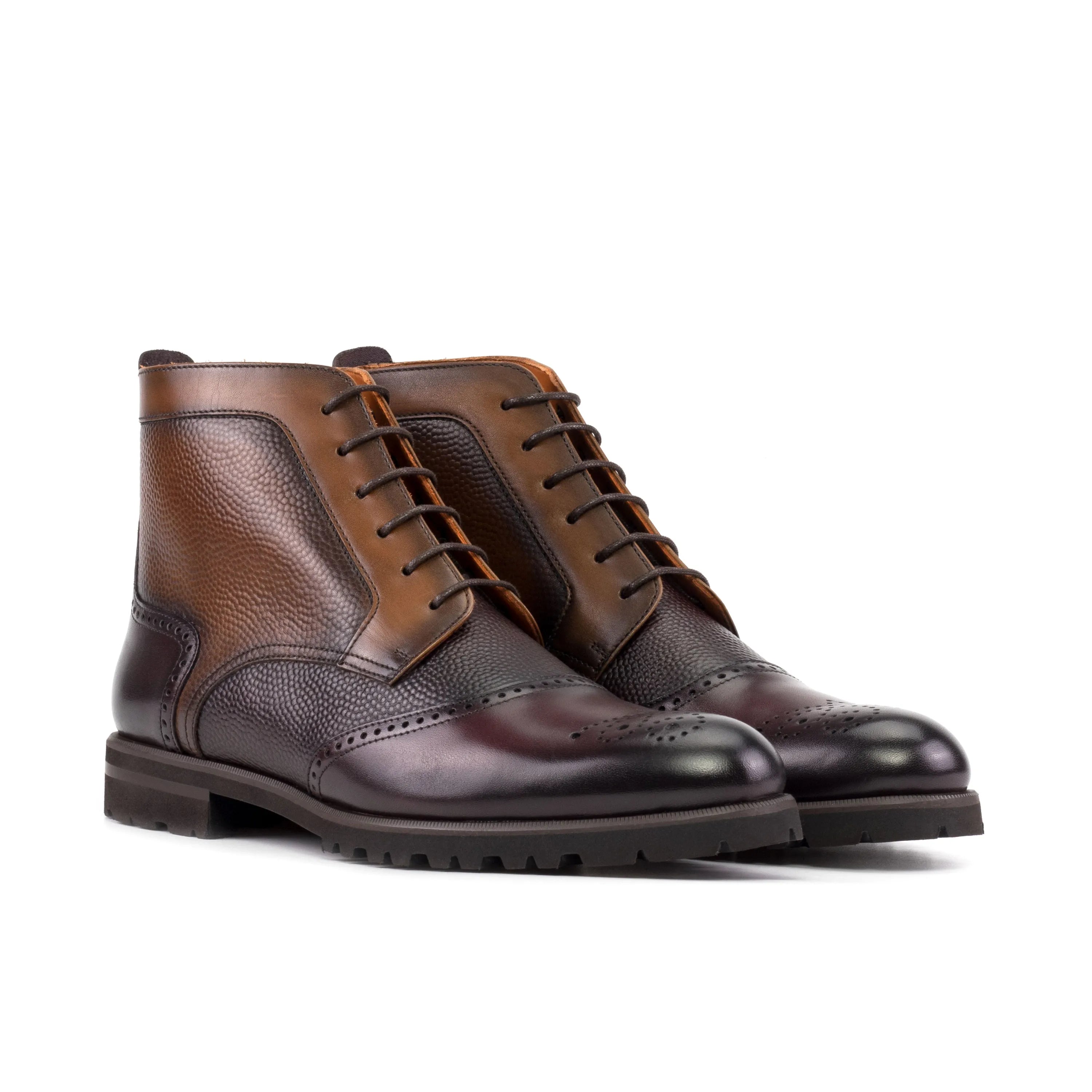 Luna ladies military brogue boots with two-toned leather wingtip design