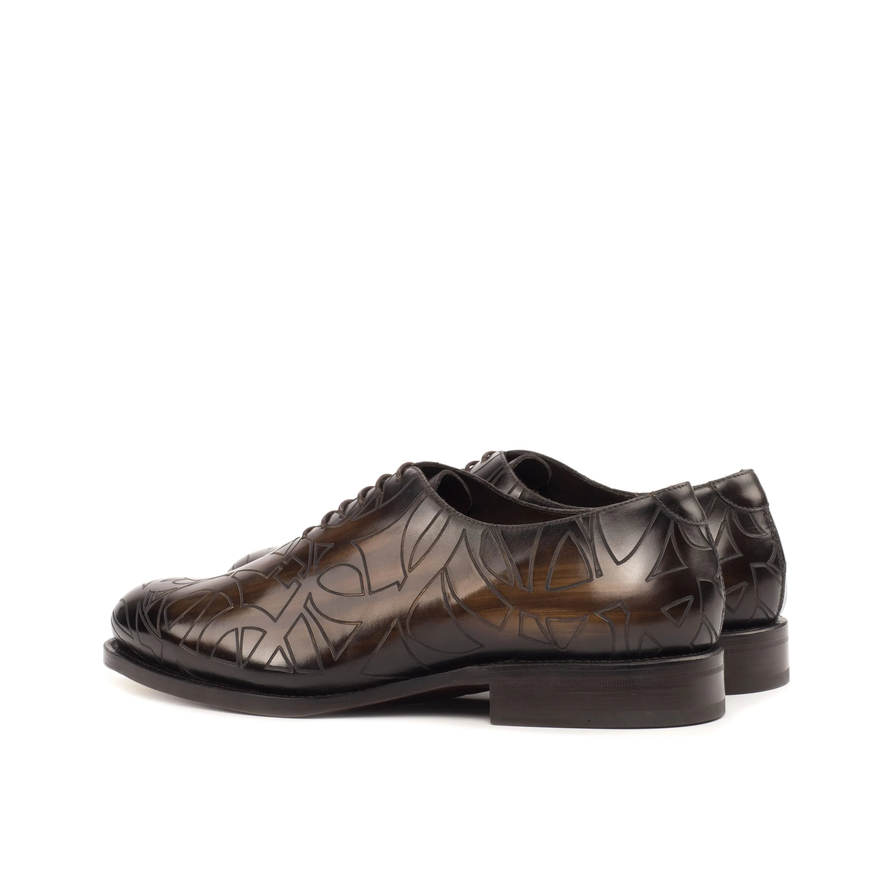 Quswa patina wholecut shoes with patterned brown leather and fiddled waist